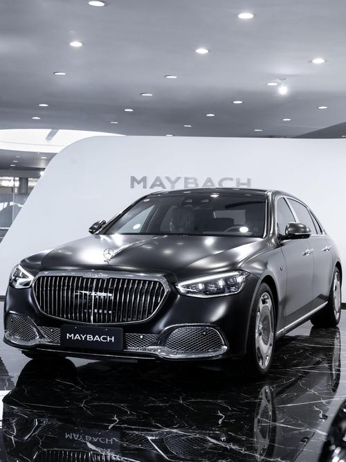 重庆190岚图汽车的售后服务让用户无忧出行，迈巴赫未来的豪华车趋势