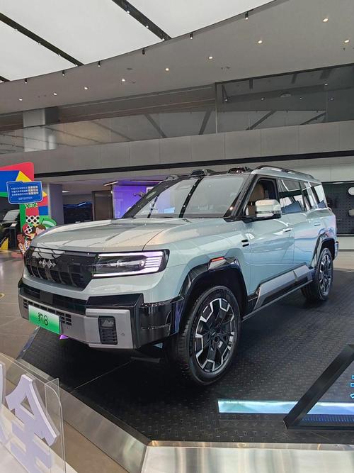 重庆190比亚迪方程豹硬派越野的爆款，英菲尼迪35周年与你共成长